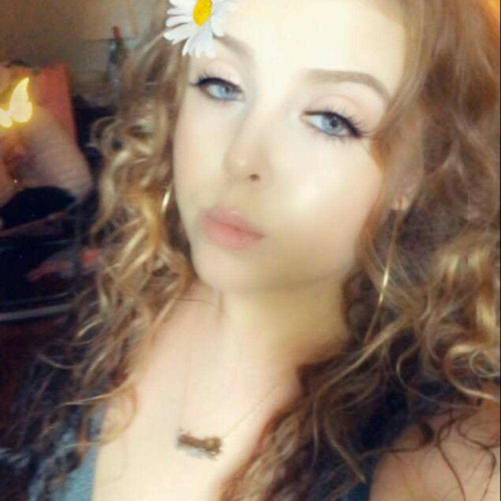 Meet your Posher, Mikaela